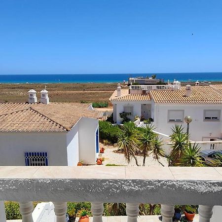 The Swallow'S Rest Beach House - Meia Praia Лагуш Екстер'єр фото